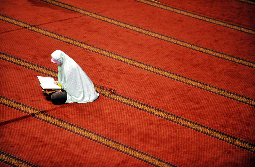 Muslimah, Lebih Baik I'tikaf di Masjid atau di Rumah?