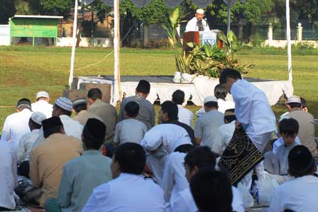 KEM Sholat Iedul Fitri di Blok S