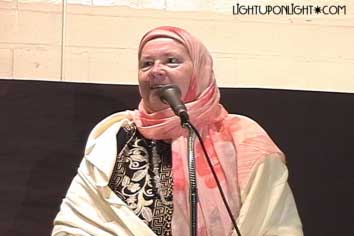 Margaret Templeton, Perempuan Atheis yang Masuk Islam pada Usia 65 Tahun