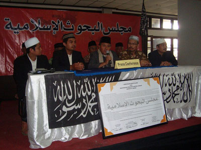 Ulama Jabar: Haram Menerima Obama!