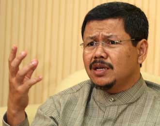 Jubir HTI : Indonesia Harus Hati-hati dengan Agenda Hillary Clinton
