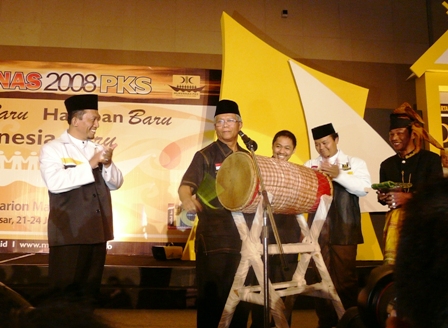 ‘Walimahan’ PKS di Hotel Super Mewah