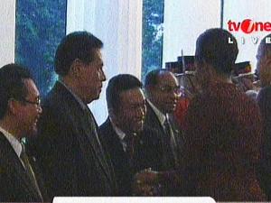 Heboh Salaman Tifatul dengan Michele Obama