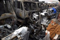 Taliban Bakar Ratusan Kendaraan  NATO
