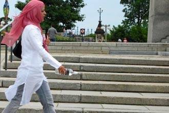 Ijin Jilbab Bagi Polwan di Norwegia Terancam Dibatalkan