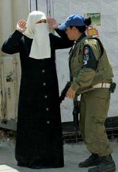 Militer Israel Tahan Perempuan Palestina Karena Membawa Pisau