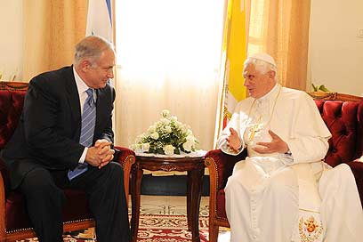 Paus Benediktus pun Tunduk Pada Netanyahu