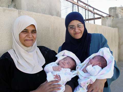 Ibu, Pendidik Pertama dan Utama