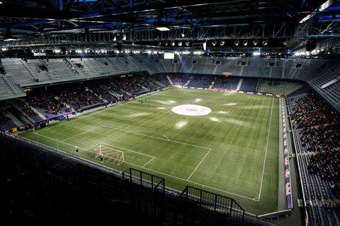 Para Pesepak Bola Muslim Di Eropa; Berpuasakah Di Bulan Ramadan?