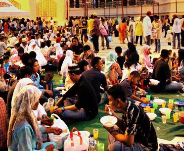 Mengapa Kita Berpuasa Ramadhan?