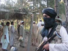 Ratusan Ribu Warga Pakistan Mengungsi Dari Wilayah Taliban