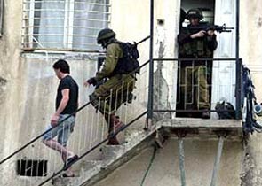 Amnesty International: Militer Israel Gunakan Warga Sipil Sebagai Tameng 