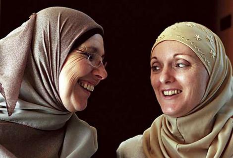 Muslimah, Jadilah Perempuan-Perempuan Sumber Inspirasi