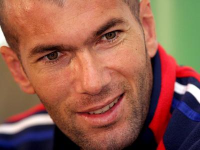 Zidane Dinobatkan Sebagai Tokoh Paling Populer di Perancis