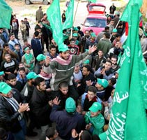 Rakyat Palestina Bersuka Cita Rayakan Kemenangan Hamas