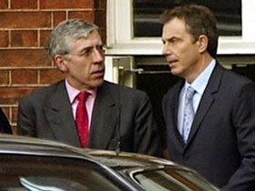 PM Inggris Dukung Kritik Jack Straw terhadap Muslimah Bercadar
