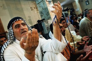 Survey di Inggris: Mayoritas Responden Akui Merasa Terancam dengan Islam