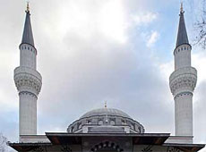 Takut Islamisasi, Warga Tolak Pendirian Masjid di kota Pankow, Berlin Timur