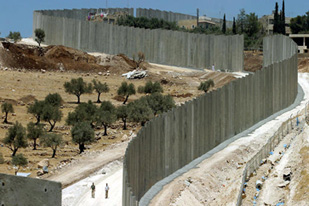 Warga Palestina di  Tepi Barat Makin Menderita Oleh Ulah Israel
