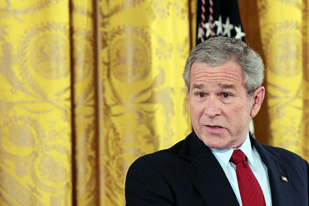 Bush Akui Tidak Begitu Yakin Soal Keterlibatan Iran di  Irak