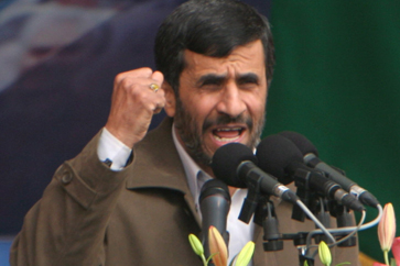 Iran Tak Mau Tunduk Pada Barat, Perang Sekalipun Akan Dihadapi