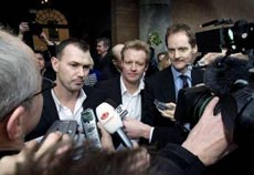 Pengadilan Denmark Bebaskan Tiga Wartawan dalam Kasus "Senjata Pemusnah Massal Irak"