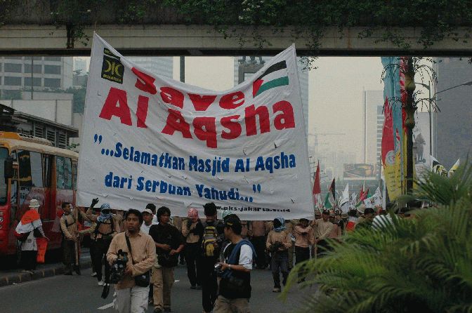 Zionis Israel Ingin Membagi Dua Areal Masjid Al-Aqsha