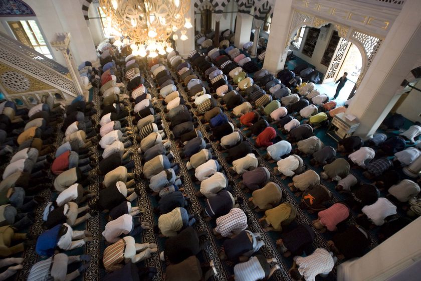 Iran Panggil Utusan Negara Prancis Terkait Kongres Anti-Islam