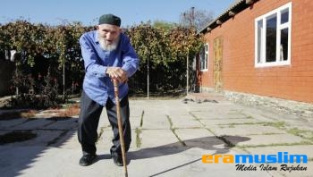 Kakek Muslim Tertua di Dunia Asal Rusia Wafat di Usia 122 Tahun