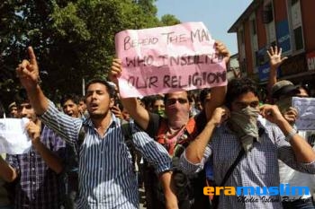 Aktris Innocent of Muslims Diancam Akan Dipenggal Kepalanya