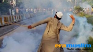 Pakistan Kerahkan Militer untuk Tangani Demonstran yang Kecam Film Anti-Islam