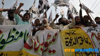 Ribuan Rakyat Pakistan Demo Tolak Pembukaan Kembali Rute Pasokan NATO