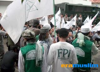 Disinyalir Terima Duit dari Tempat Maksiat, Laskar FPI dan DPW FPI Pekanbaru Dibekukan