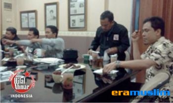 Menembus Sekat, Menunaikan Amanat  