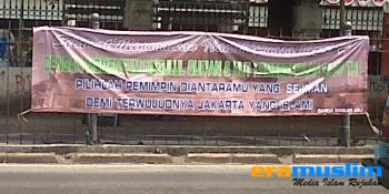 Spanduk Seruan Pilih Pemimpin Muslim di Pilkada DKI Beredar di Jatinegara