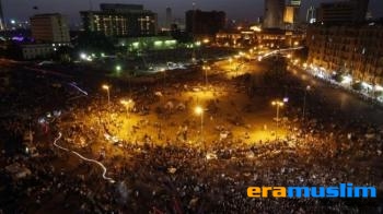 Rakyat Mesir Lanjutkan Aksi Protes Terhadap Putusan Mubarak