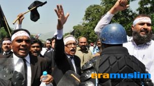 Pakistan Liburkan Hari Jumat untuk Demo Film Anti-Islam