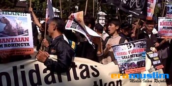 HTI Desak Pemerintah Lindungi Imigran Rohingya di Indonesia