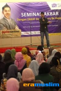 Dengan Zakat, Don’t Worry Be Happy!