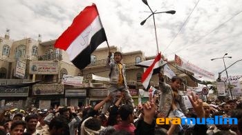 Demonstran Yaman Tuntut Lanjutkan Perjuangan Sampai Revolusi Menang