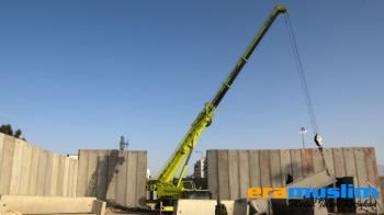 Lawan Keputusan Mahkamah Internasional, Israel Lanjutkan Pembangunan Tembok Penghalang