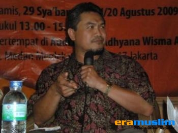 Umar Abduh: Baku Tembak di Solo "By Design" Intelijen