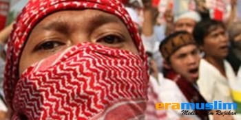 Massa FPI Sisir Sejumlah Tempat Makan di Cianjur