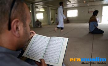 Dua Kepala Babi Dibuang di Sebuah Masjid di Perancis