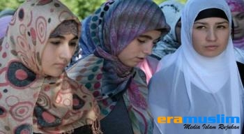 PNS di Chechnya Diminta Kenakan Busana Muslim