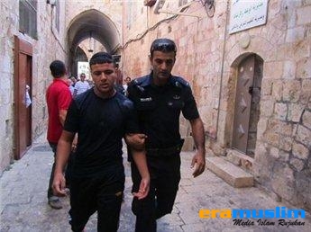 Kunjungan Warga Yahudi Israel ke Kompleks Al-Aqsha Picu Bentrokan