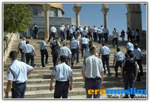 Muslim Palestina Waspada Penuh Kemungkinan Yahudi Serbu Masjid Al-Aqsha