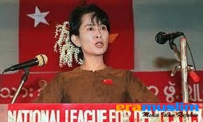Suu Kyi masih menutup mata dan telinga terhadap pembantaian Muslim Rohingya di negaranya