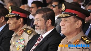 Media Mesir Sambut Baik Langkah Revolusioner Mursi Terhadap Militer 